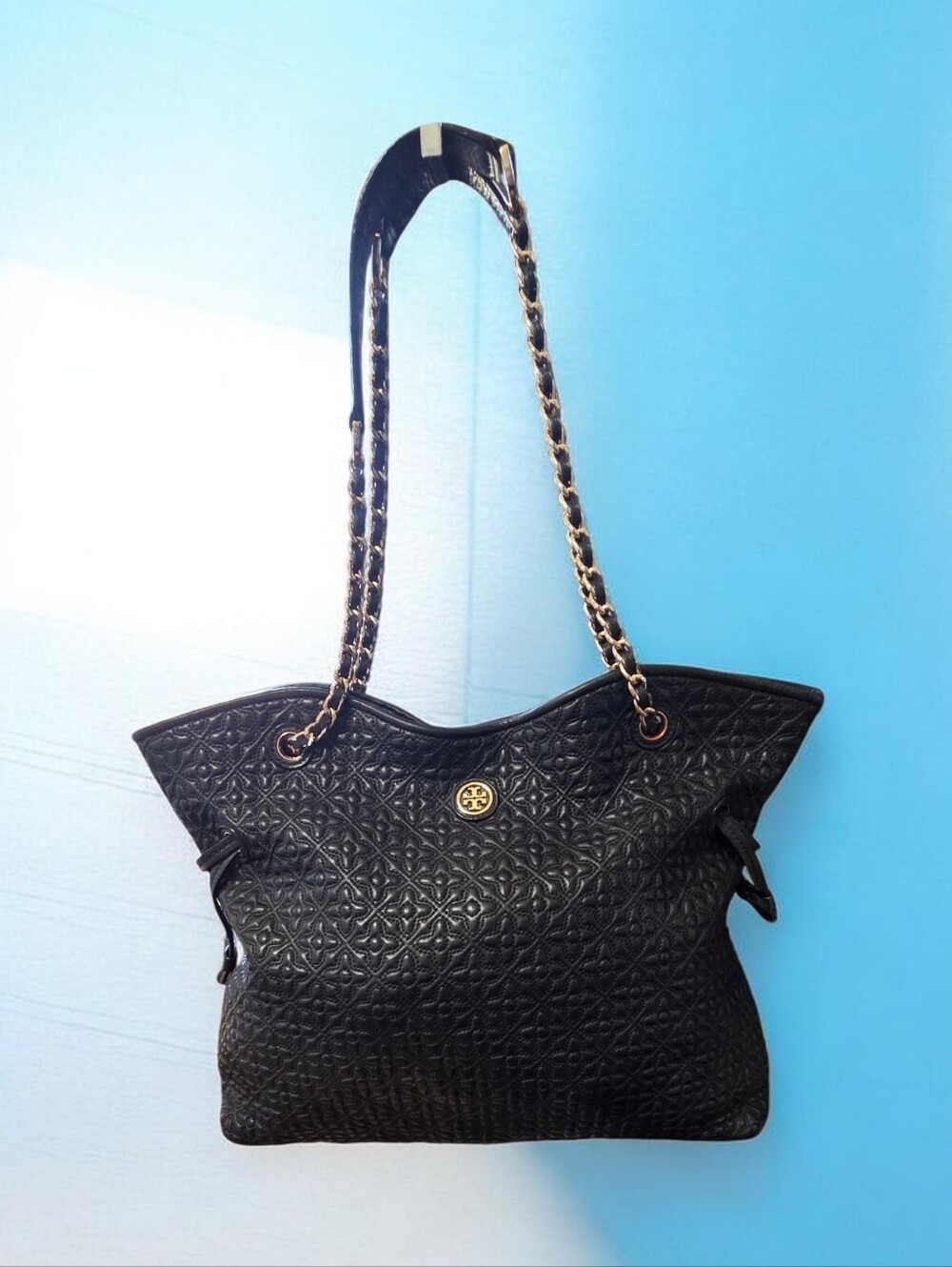 Tory Burch Bryant Black Quilted Leather Chain Shoulder Tote- EUC - Picture 3 of 12